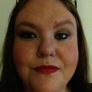 Meet your Posher, Cassie