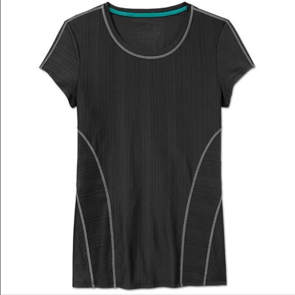 Athleta run on t-shirt