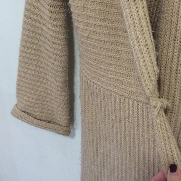 Long tan cardigan - Picture 2 of 4