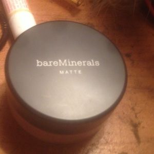 BARE MINERALS MATTE FOUNDATION