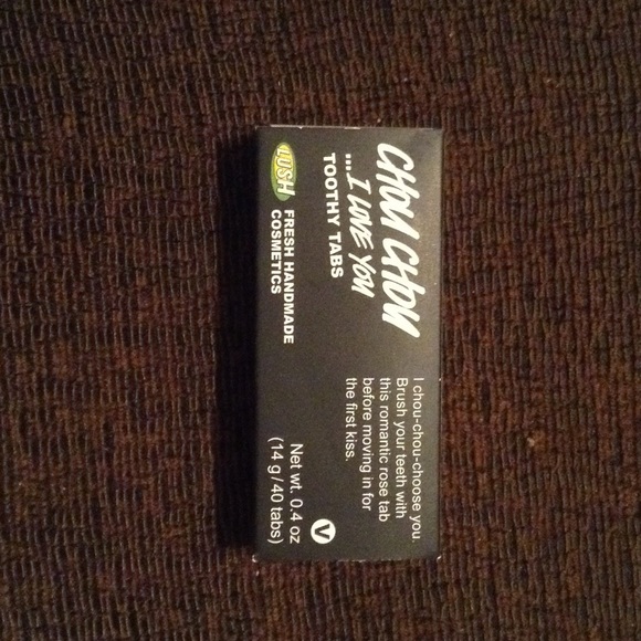 Chou Chou I Love You Toothy Tabs from Lush