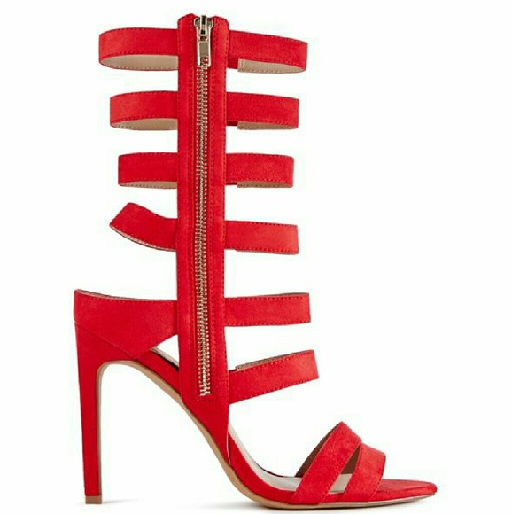Heels - Picture 3 of 4