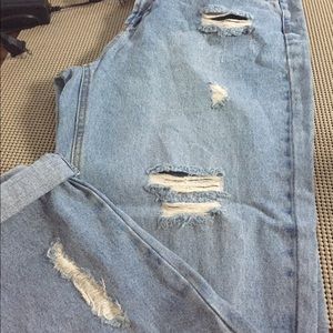 Distressed boyfriend jeans
