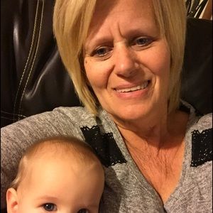 Meet your Posher, Lois