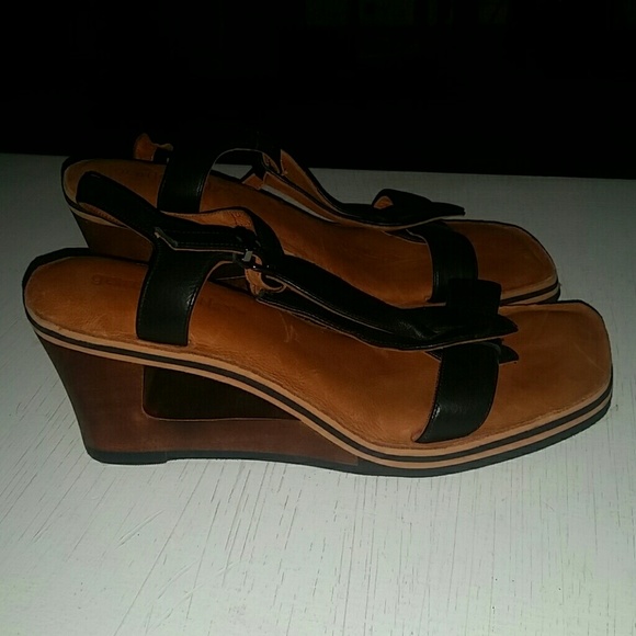 Gentle souls sandals wedge