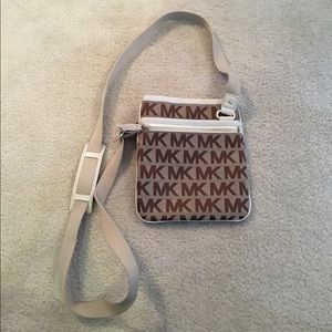 Michael Kors Crossbody