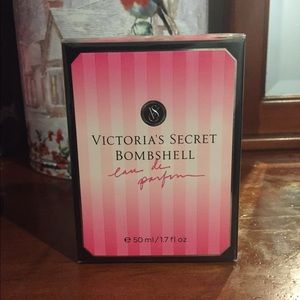Victoria's Secret bombshell perfume