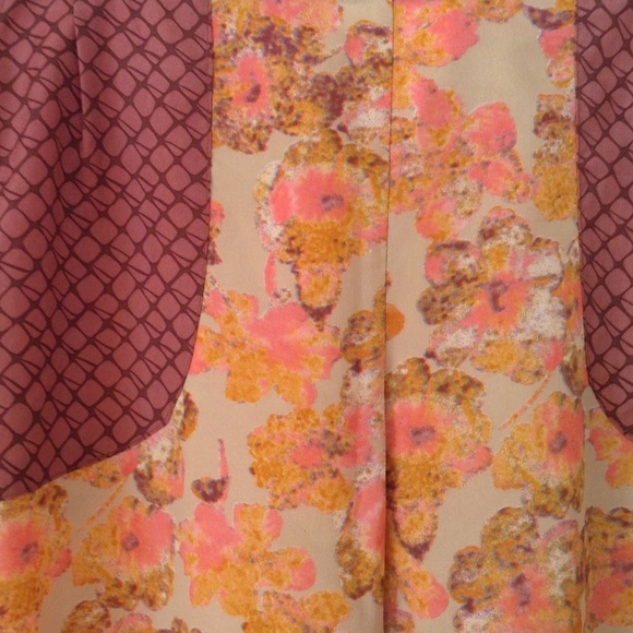 Floral patterned pants - Picture 2 of 4