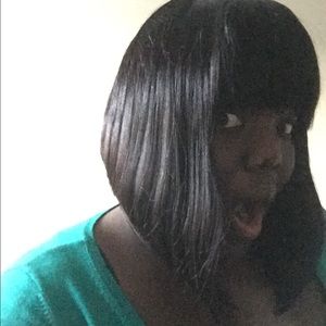 Meet your Posher, Dee