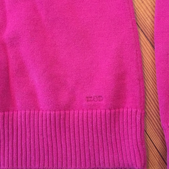Pink sweater - Picture 3 of 3