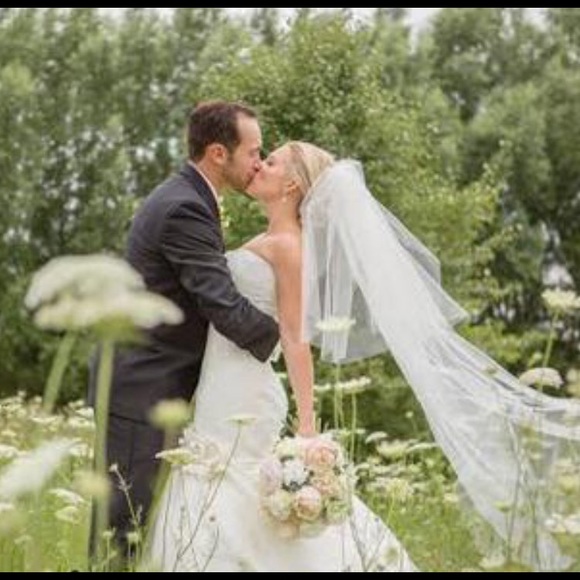 Meet your Posher, Wendy's bridal