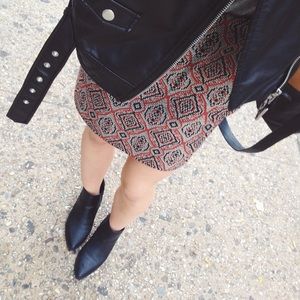 Jacquard Miniskirt - HOLD FOR YOUNGJO