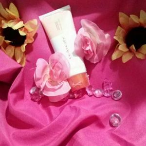 Velocity Lightweight Moisturizer