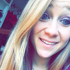 Meet your Posher, Kara