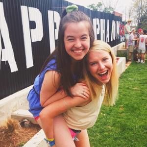 Meet your Posher, Courtney