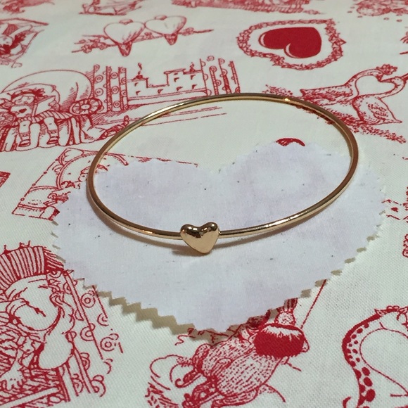 Jewelry - Heart Bangle Bracelet