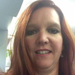 Meet your Posher, Stefanie