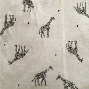 Giraffe shirt