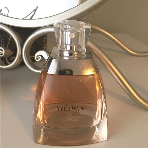 Vera Wang by Vera Wang Perfume 3.4 oz. New!