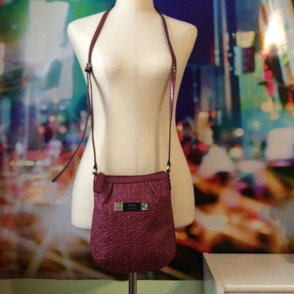 Guess Handbags - Guess Cross Body bag