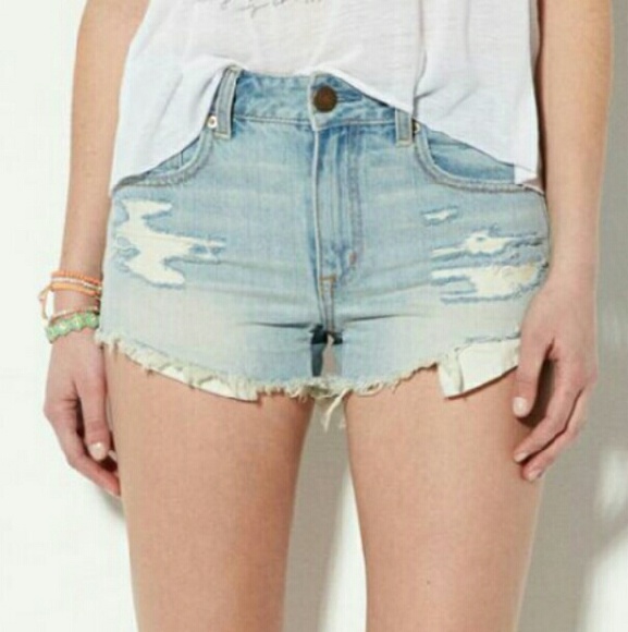 NWOT AE high rise shorts☺