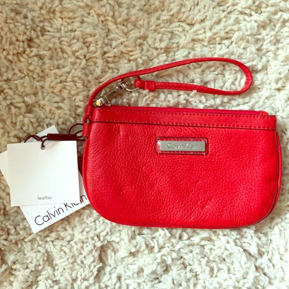 NWT Calvin Klein Leather Wristlet