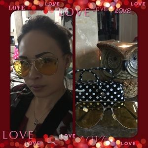 CUTE!! Yellow Sun glasses & case!