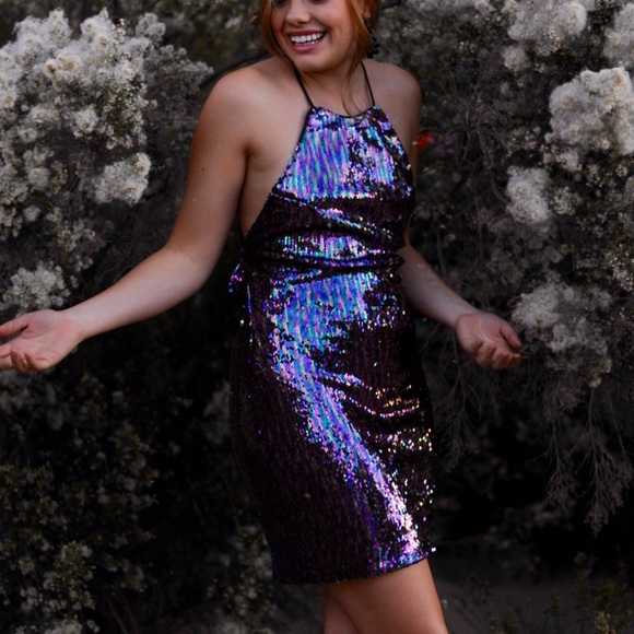 Sequin backless dress - Picture 3 of 4