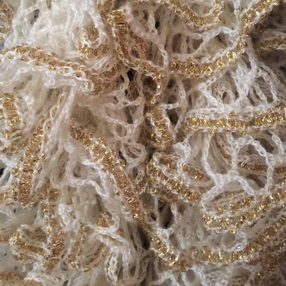 NEW Hand Knitted Infinity Scarf - Picture 2 of 4