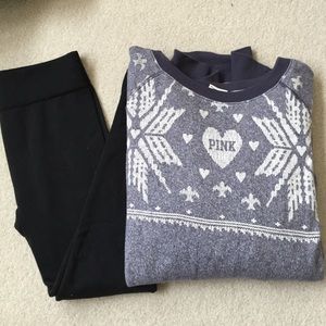 Snowflake VS sweatshirt