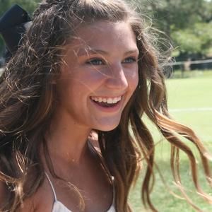 Meet your Posher, Briana