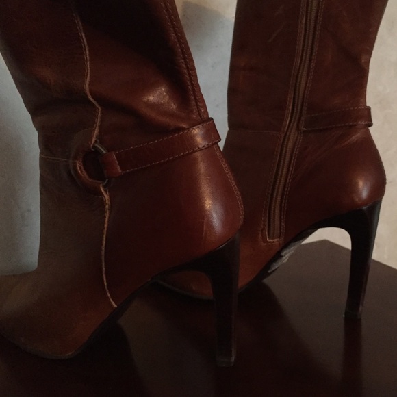 Boots - Picture 3 of 3