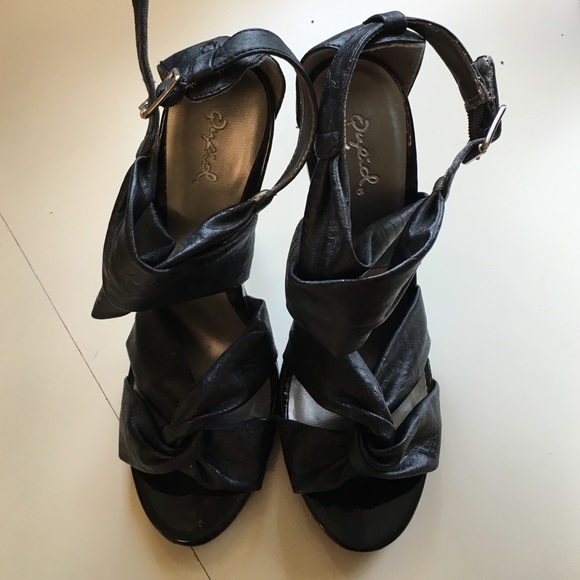 Criss-cross heels