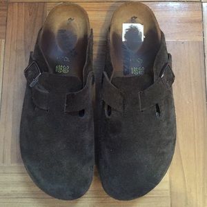 Olive green suede Birkenstock Boston clog