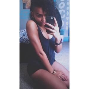 Meet your Posher, Bria