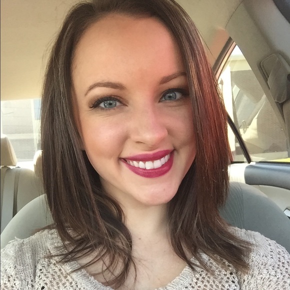 Meet your Posher, Tiffany