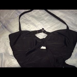 Peekaboo halter open back now one peice💜