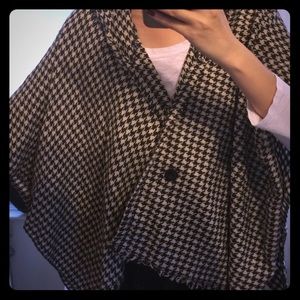 Brown Houndstooth Cape