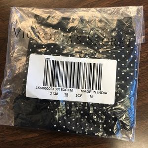 🚫🚫 SOLD 🚫🚫Black dot bikini panty