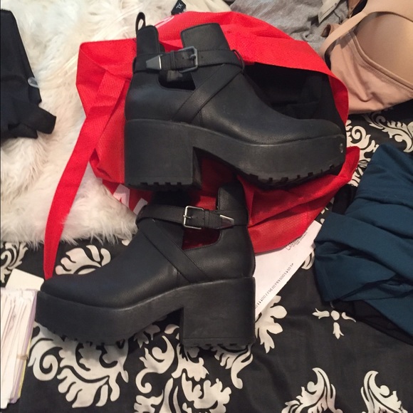 Urban outfitters chunky boots, great condition