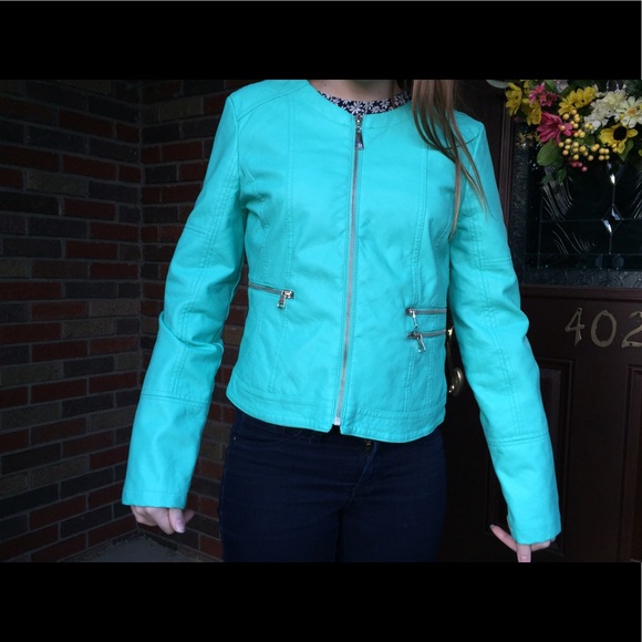 Short jacket - Picture 5 of 6