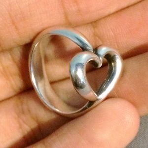 Abounding Heart Ring