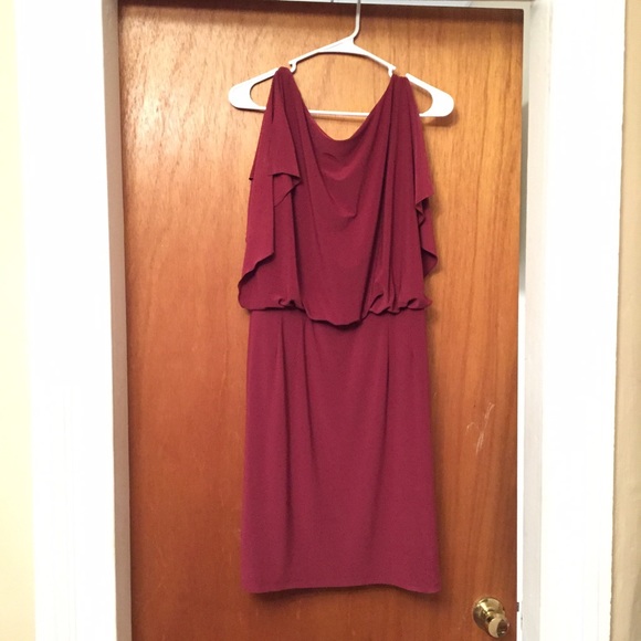 Size 10 Jessica Simpson open back w bow dress