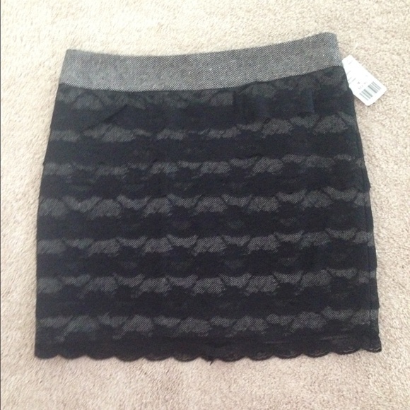 Forever 21 lace detailed mini