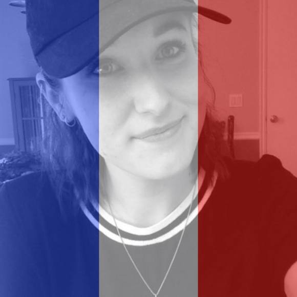 Meet your Posher, Kayla - Picture 1 of 1