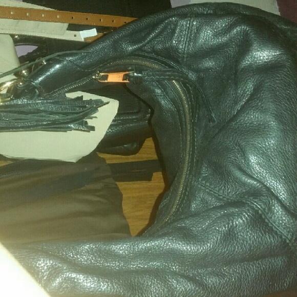 Authentic Gucci Sienna Hobe Large - Picture 2 of 4