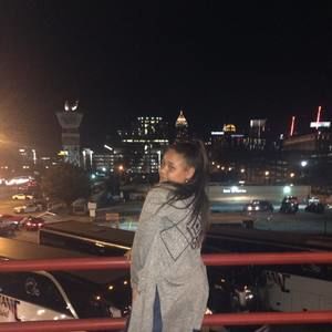 Meet your Posher, Valerie