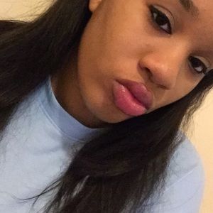 Meet your Posher, Shania