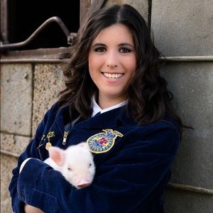 Meet your Posher, Paige