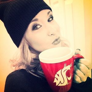 Meet your Posher, Delaney